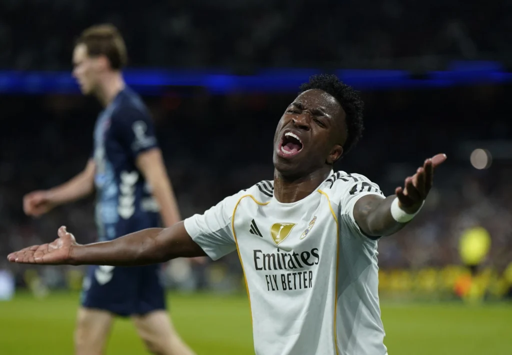 2025_12_07T215629Z_171752511_UP1ELC71OY3U3_RTRMADP_3_SOCCER_SPAIN_RMA_CEL